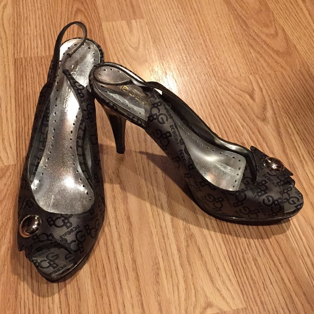 Bcbg classy mint cone peep toe slingbacks 8-81/2